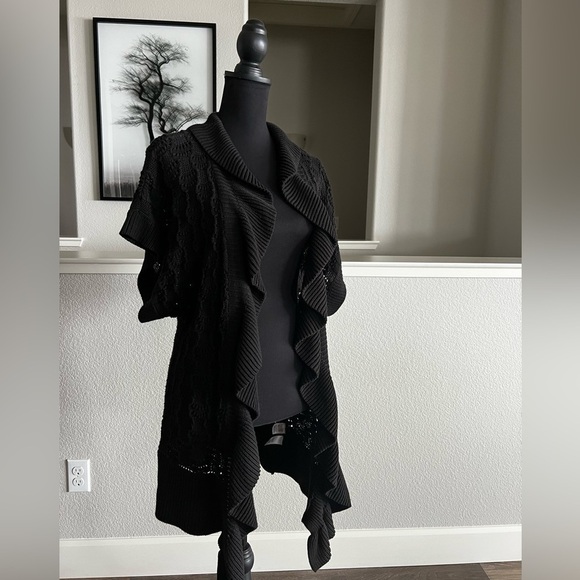 NINE West Short Sleeved Sweater with Ruffle Hem - Large - Picture 3 of 7